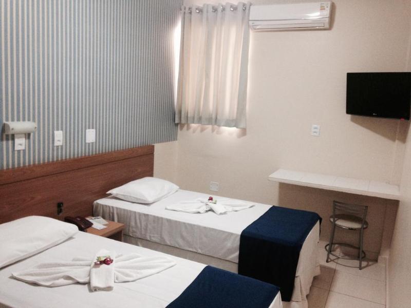 Hotel Astoria Maringá Extérieur photo